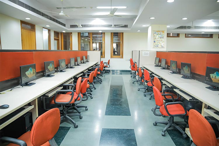 Best MBA College in Noida Delhi NCR UP | Best B School